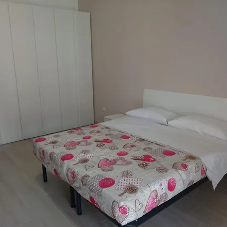 Daniela 4*
