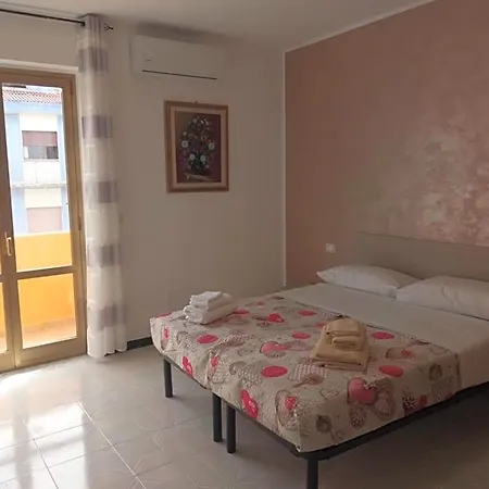 Daniela 4*