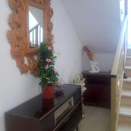 Daniela Bed & Breakfast 4*